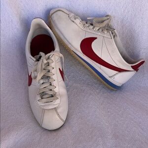 Nike Women’s 8 Classic Forrest Gump White Varsity Running Athletic Sneakers